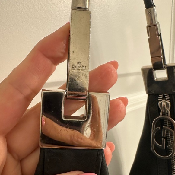 Gucci Vintage Leather Zip Hobo - Picture 4 of 9